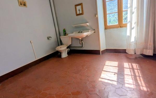 Vente Maison cour avec dépendances à rénover Arles-sur-tech