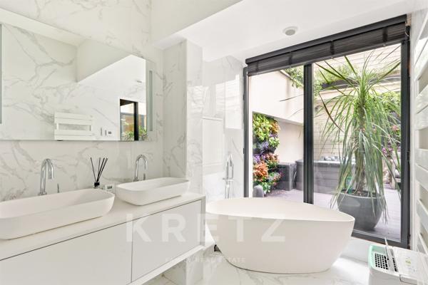 Comme une suite avec terrasse privée et jacuzzi - Paris XX ème - Père Lachaise / Gambetta