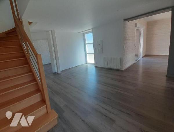 &#127969; EN EXCLUSIVITÉ CHEZ VOTRE NOTAIRE
&#128205; Maison 4 pièces à vendre ? EVELLYS-NAIZI...