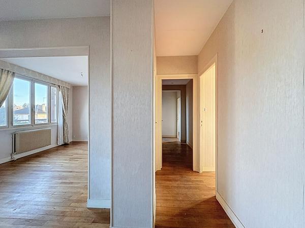 Charmante Maison à Vendre à Feytiat - 2 à 3 chambre , 5 pièces avec Garage !