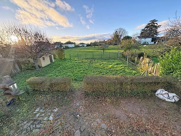 Charmante Maison à Vendre à Feytiat - 2 à 3 chambre , 5 pièces avec Garage !