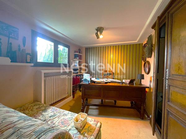 Nestenn Igny - Maison 148 m², 3 chambres - Secteur Place de la Ferme - Jardin - Sous-sol total et véranda - A deux pas des commerces et de l'école Jules Ferry - Proche des lignes de bus, ligne V et RER B Massy-Palaiseau -Plateau de Saclay et Vélizy