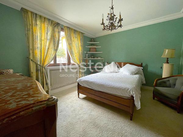 Nestenn Igny - Maison 148 m², 3 chambres - Secteur Place de la Ferme - Jardin - Sous-sol total et véranda - A deux pas des commerces et de l'école Jules Ferry - Proche des lignes de bus, ligne V et RER B Massy-Palaiseau -Plateau de Saclay et Vélizy