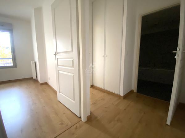 Appartement Nanterre 3 pièce(s) 65.69m2 €332 000 ** - Référence 15320