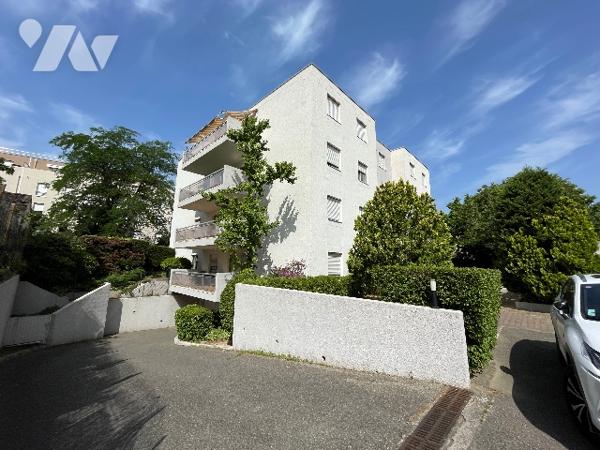 LE CABOT 13009, T4 rue Alexis BREYSSE, dernier étage, terrasse deux parkings.