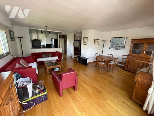 LE CABOT 13009, T4 rue Alexis BREYSSE, dernier étage, terrasse deux parkings.