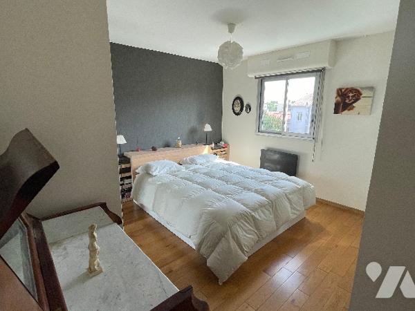 LE CABOT 13009, T4 rue Alexis BREYSSE, dernier étage, terrasse deux parkings.