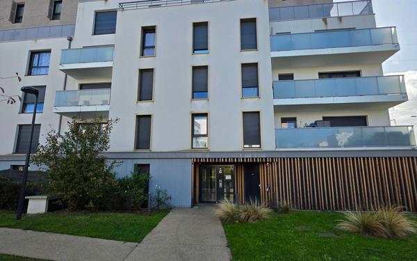 Appartement à vendre    1 pièce • 33 m2 Villiers-le-Bel