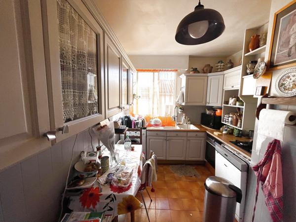 Perpignan (66000) 66000 À Perpignan, bel appartement T4 avec balcon garage et cave