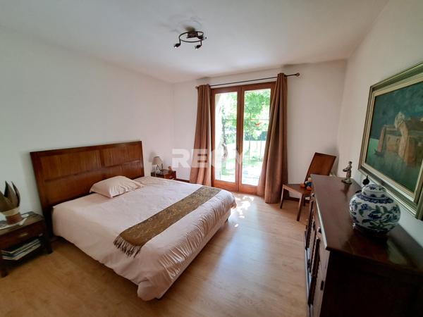 Gardonne (24680) Maison en pierre 5 chambres voire +, à GARDONNE 264 m2 hab