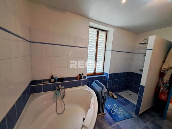 Gardonne (24680) Maison en pierre 5 chambres voire +, à GARDONNE 264 m2 hab