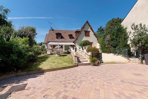 Secteur recherché, au calme en lot arrière sur 913 m² de terrain