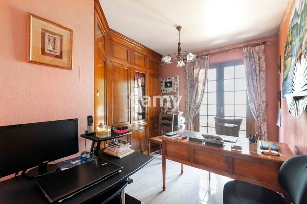 Secteur recherché, au calme en lot arrière sur 913 m² de terrain