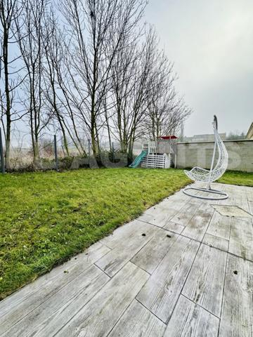 Maison - 5 piéces - 4 chambres - Jardin