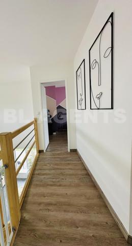 Maison - 5 piéces - 4 chambres - Jardin