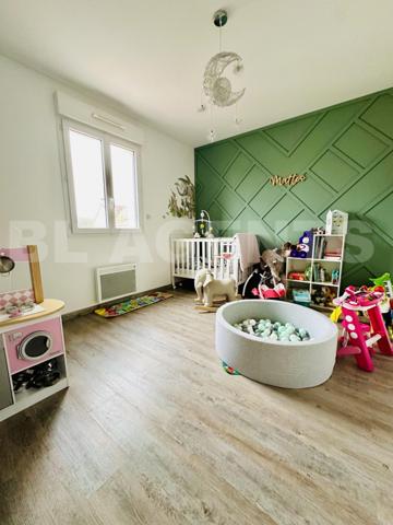 Maison - 5 piéces - 4 chambres - Jardin