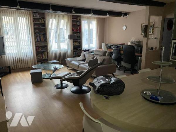 Appartement à Vendre à Chartres (28000) en Eure-et-Loir (28)

Nous vous présentons cet appart...