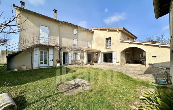 Maison 7 pièces 305 m2