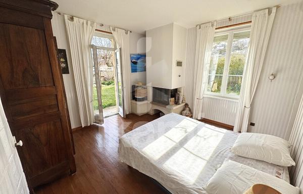 Maison 7 pièces 305 m2