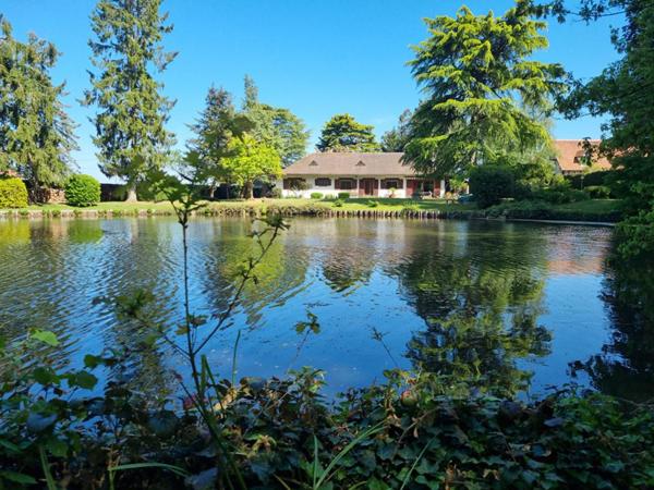 Magnifique petite propriété avec son etang
