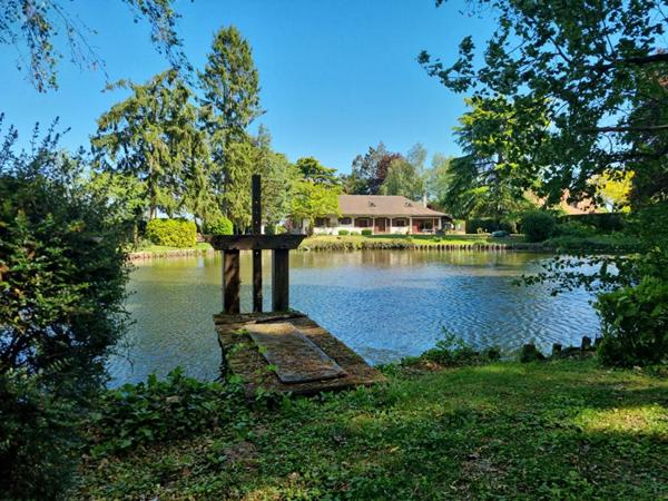 Magnifique petite propriété avec son etang