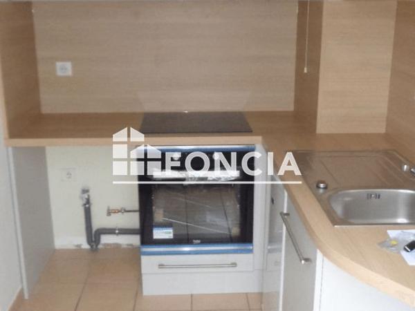 Location Appartement 2 pièces 46.21 m² - P GUILLON, RUE DU MARCHE Poitiers 86000