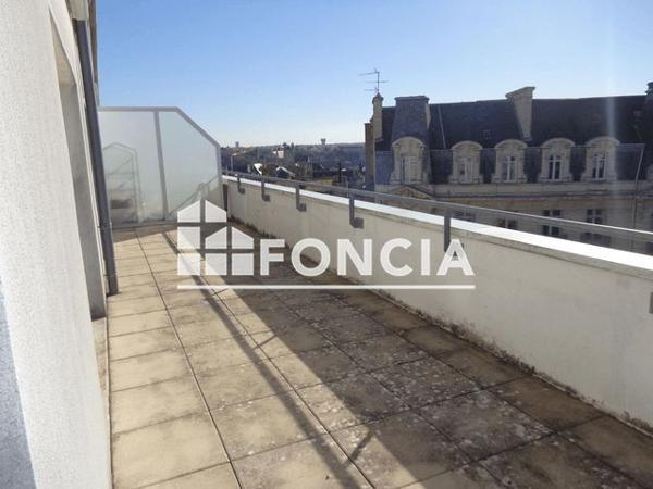 Location Appartement 2 pièces 46.21 m² - P GUILLON, RUE DU MARCHE Poitiers 86000