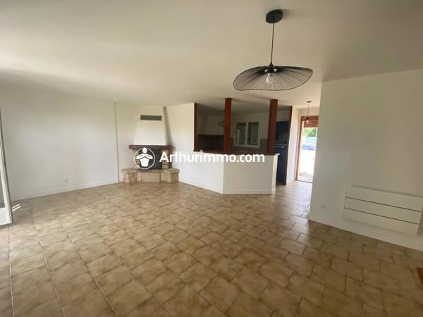 Location                                                      Maison
                        
                     4 pièces                      88 m2                     à Landes