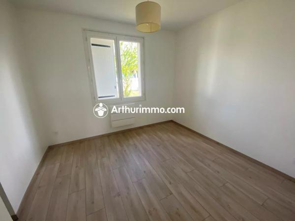 Location                                                      Maison
                        
                     4 pièces                      88 m2                     à Landes
