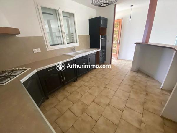 Location                                                      Maison
                        
                     4 pièces                      88 m2                     à Landes