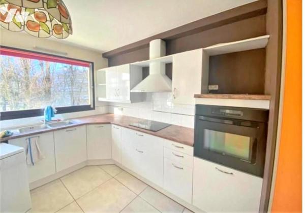 MEYLAN 4p+C,  Terrasse de 12 m² situé au 2ème étage