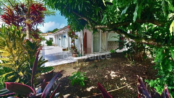 A VENDRE Maison de plain pied 5 pièces avec garage et dépendances LE DIAMANT 97223