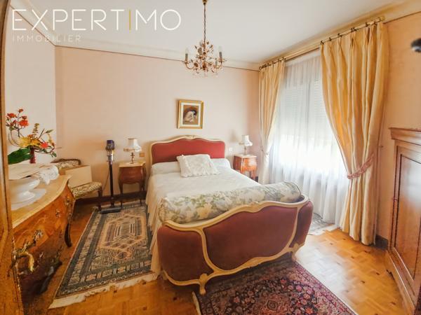 Coulounieix-Chamiers (24660) VIAGER SANS RENTE OU NUE PROPRIÉTÉ MONSIEUR 92 ANS SUPERBES MAISON DE PLAIN-PIED AVEC TERRAIN ET DÉPENDANCES.