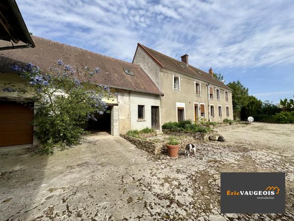 Pierre-Levée (77580) Corps de ferme 200m² DPE:C - Grange - Terrain 1.4 hectare