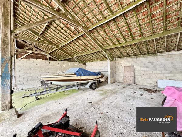 Pierre-Levée (77580) Corps de ferme 200m² DPE:C - Grange - Terrain 1.4 hectare