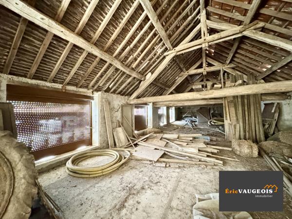Pierre-Levée (77580) Corps de ferme 200m² DPE:C - Grange - Terrain 1.4 hectare