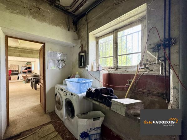 Pierre-Levée (77580) Corps de ferme 200m² DPE:C - Grange - Terrain 1.4 hectare