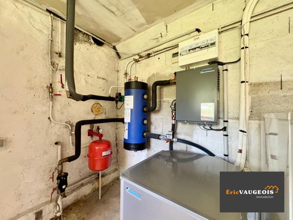 Pierre-Levée (77580) Corps de ferme 200m² DPE:C - Grange - Terrain 1.4 hectare