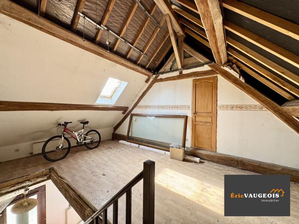 Pierre-Levée (77580) Corps de ferme 200m² DPE:C - Grange - Terrain 1.4 hectare