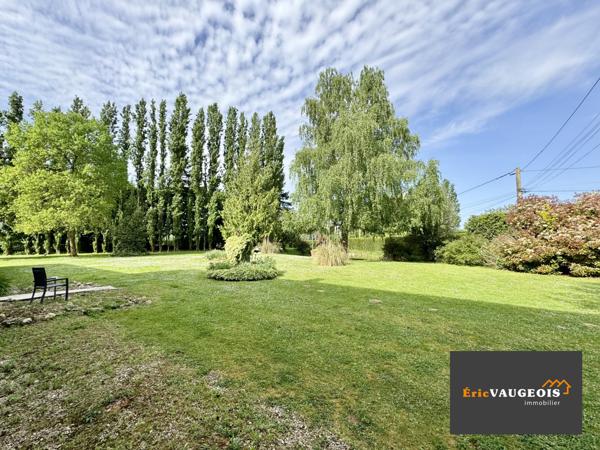 Pierre-Levée (77580) Corps de ferme 200m² DPE:C - Grange - Terrain 1.4 hectare