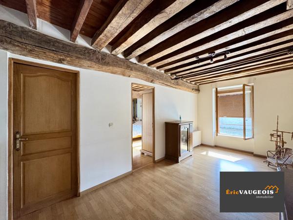 Pierre-Levée (77580) Corps de ferme 200m² DPE:C - Grange - Terrain 1.4 hectare