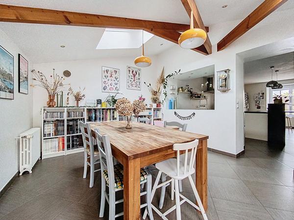 Maison de bourg très bien située axe A11/A85 composée de 4 chambres à Saint Germain Des Prés