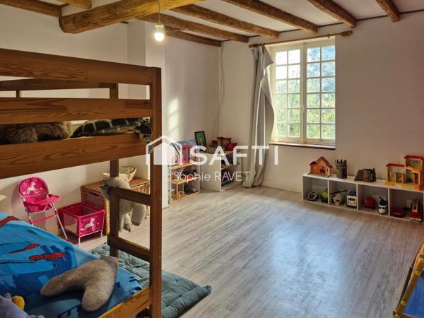 Maison - 9 pièces - 150 m2