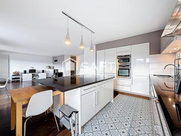 Attique lumineux, terrasse, vue Salève