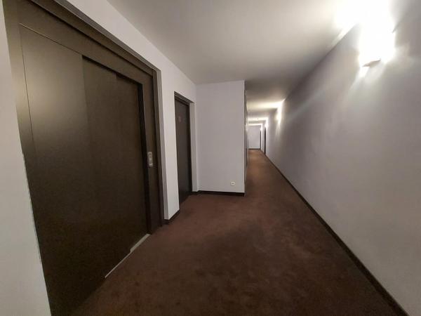 Parking + appartement