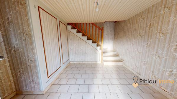 Maison familiale avec sous-sol et terrain de 524 m² au cœur de Vignory