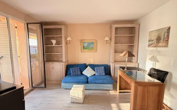 Appartement à louer    5 pièces • 115 m2 Villeneuve-Loubet