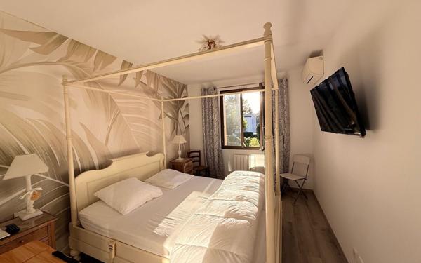 Appartement à louer    5 pièces • 115 m2 Villeneuve-Loubet