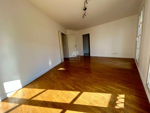 Appartement Poissy 3 pièces 60 m2 €299 000 ** - Référence 9082
