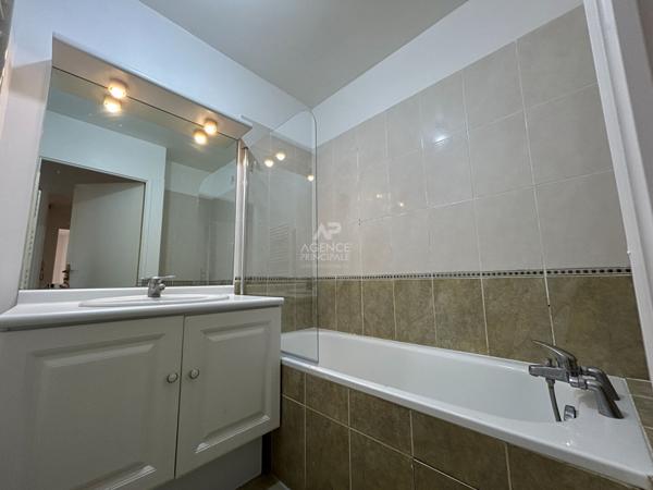 Appartement Poissy 3 pièces 60 m2 €299 000 ** - Référence 9082